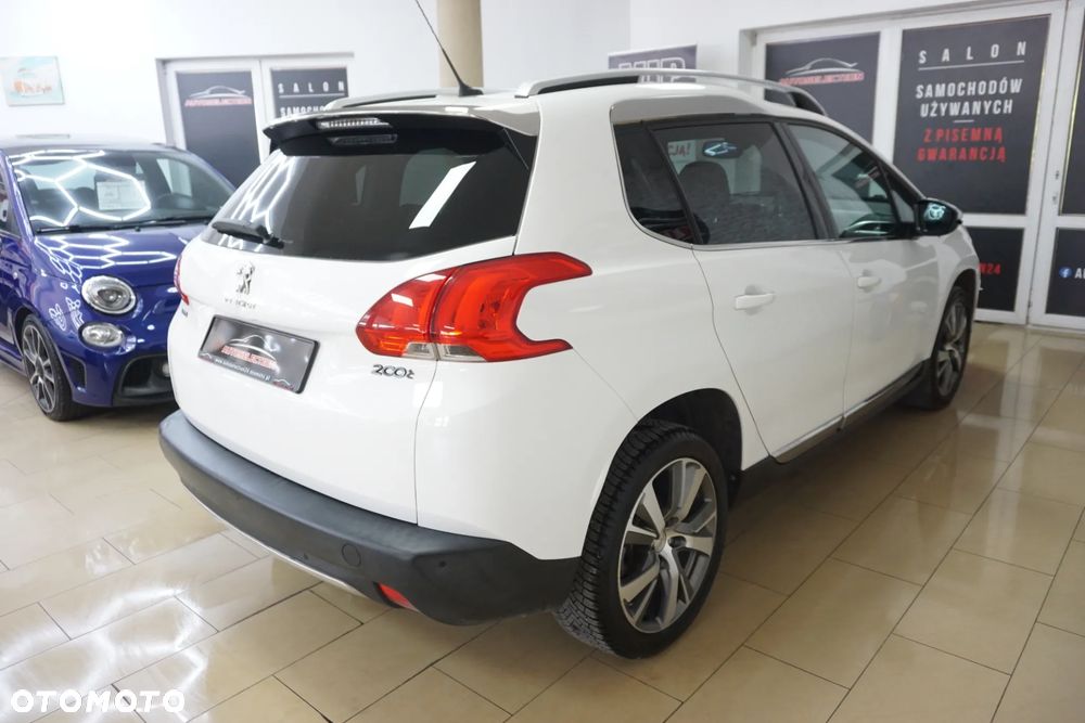 Peugeot 2008 BlueHDi 100 STOP & START Style - 9