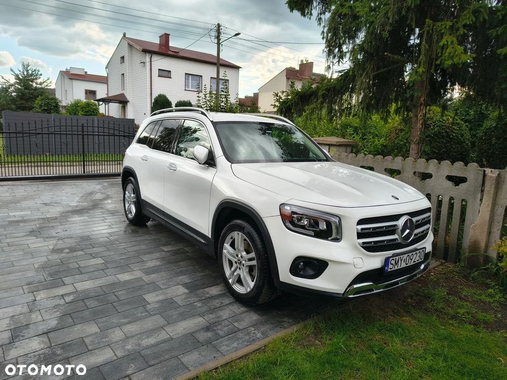 Mercedes-Benz GLB 250 8G-DCT - 11