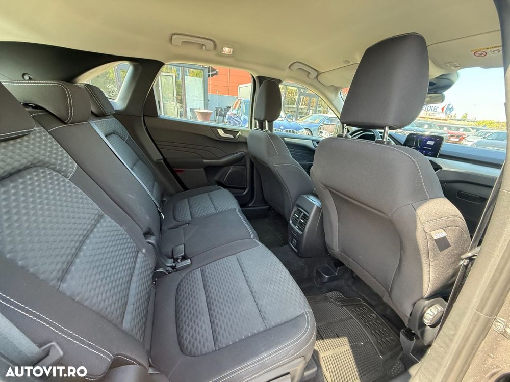 FORD Kuga 2022 — imagine 17