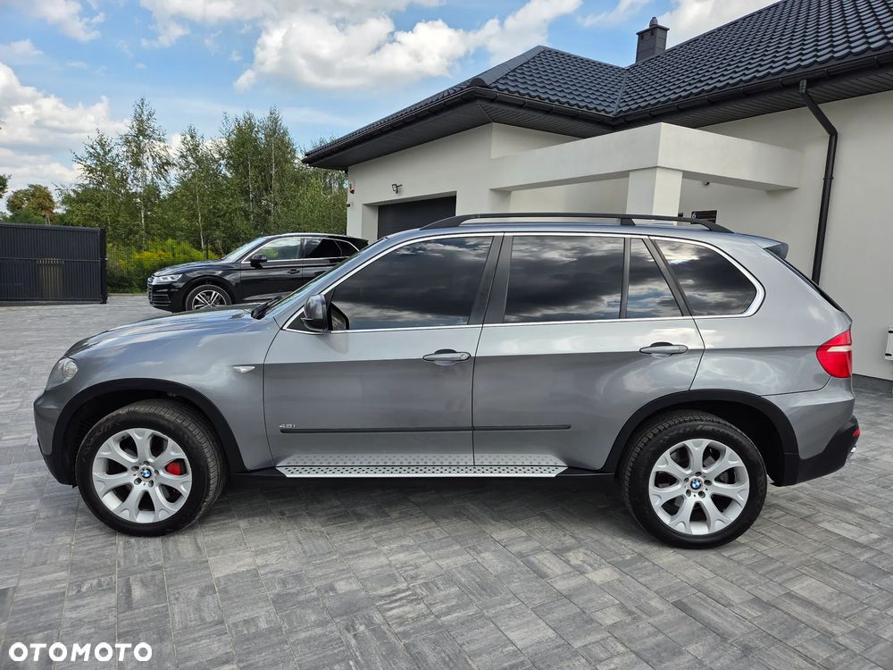 BMW X5 xDrive48i - 14