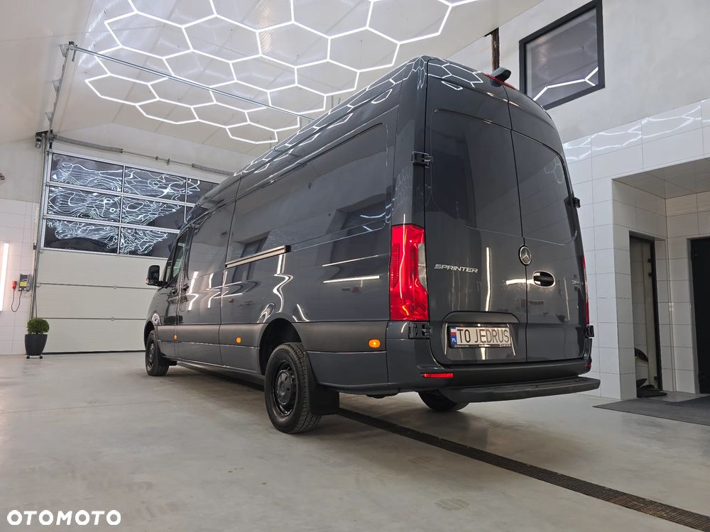 Mercedes-Benz SPRINTER 319 3.0 V6 CDI AUTOMAT 4,40Cm Długi SERWIS ASO MERCEDES-BENZ DO OSTATNIEGO km SALON PL FUL LED HIGH PERFORMANCE MBUX z ekranem dotykowym 10,25 cali SIEDZENIE KIEROWCY KOMFORTOWE, HYDRAULICZNE RESOROWANE PODGRZEWANA SZYBA PRZEDNIA TEMPOMAT KAMERA COFANIA LAKIER METALIK - 11
