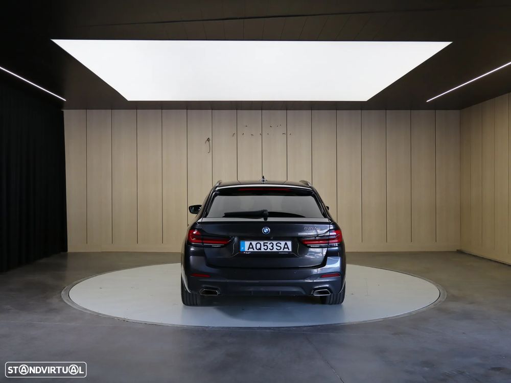 BMW 530 e Pack Desportivo M - 5