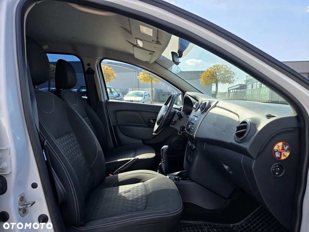 Dacia Sandero 1.2 16V 75 Laureate - 7