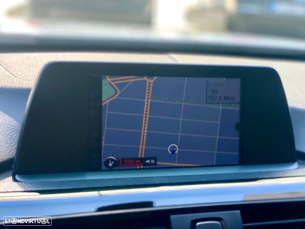 BMW 320 d ED Line Sport - 19