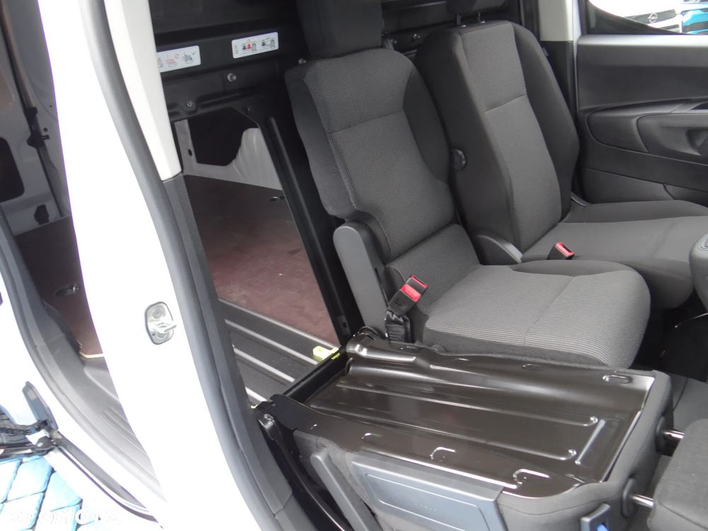 Opel COMBO - 13