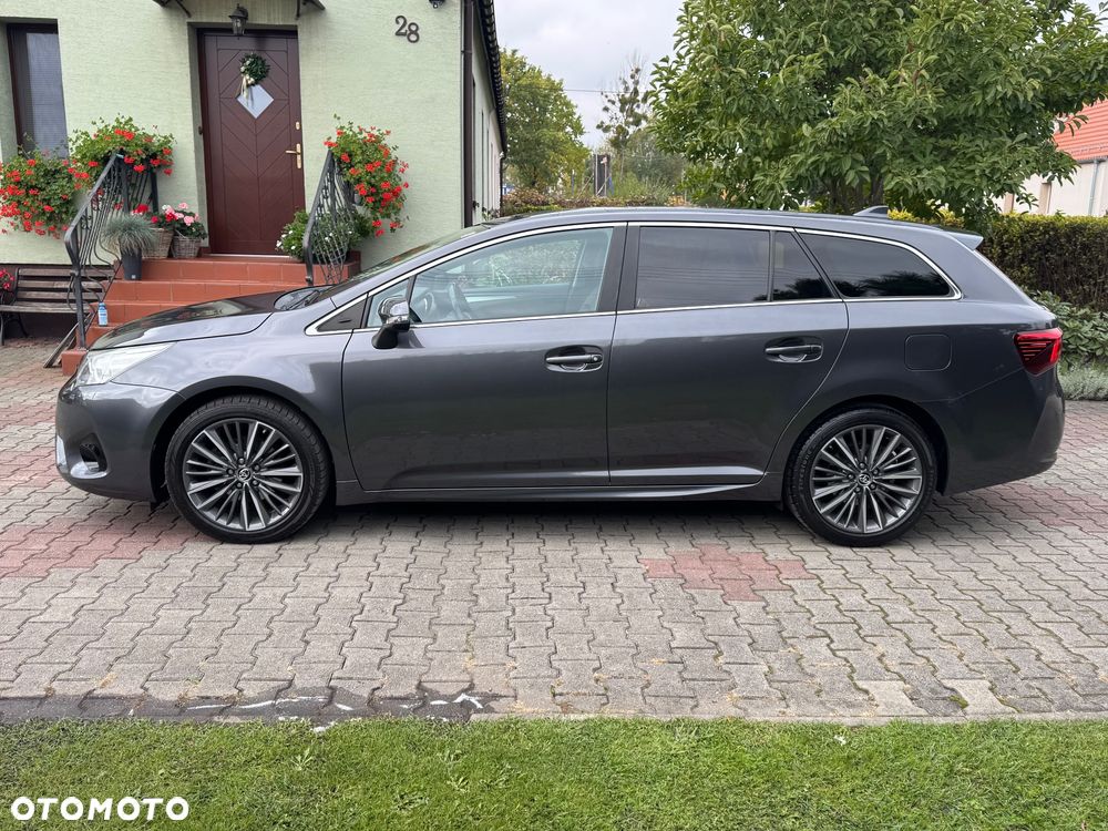 Toyota Avensis Touring Sports 1.8 Edition S+ - 2