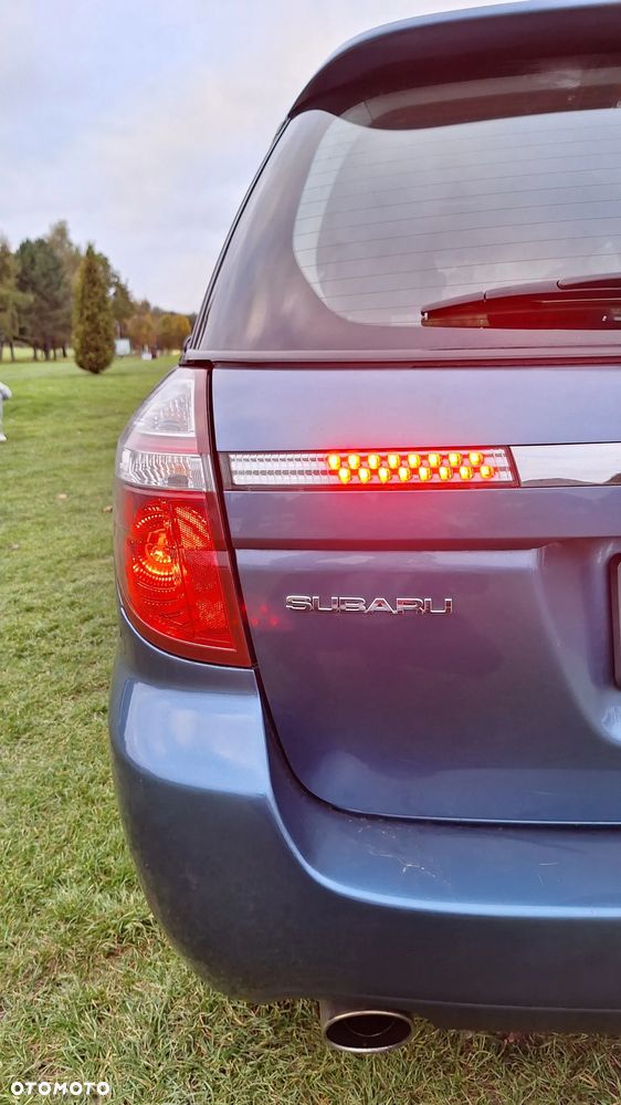 Subaru Legacy 3.0R - 13