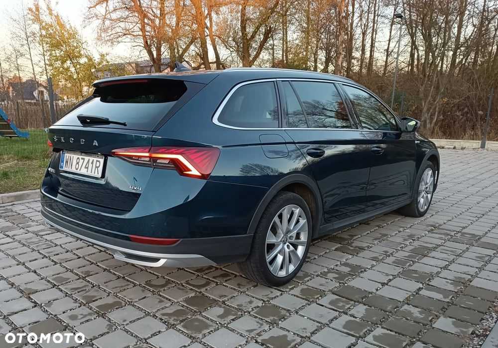 Skoda Octavia 2.0 TSI 4x4 Sportline DSG - 10