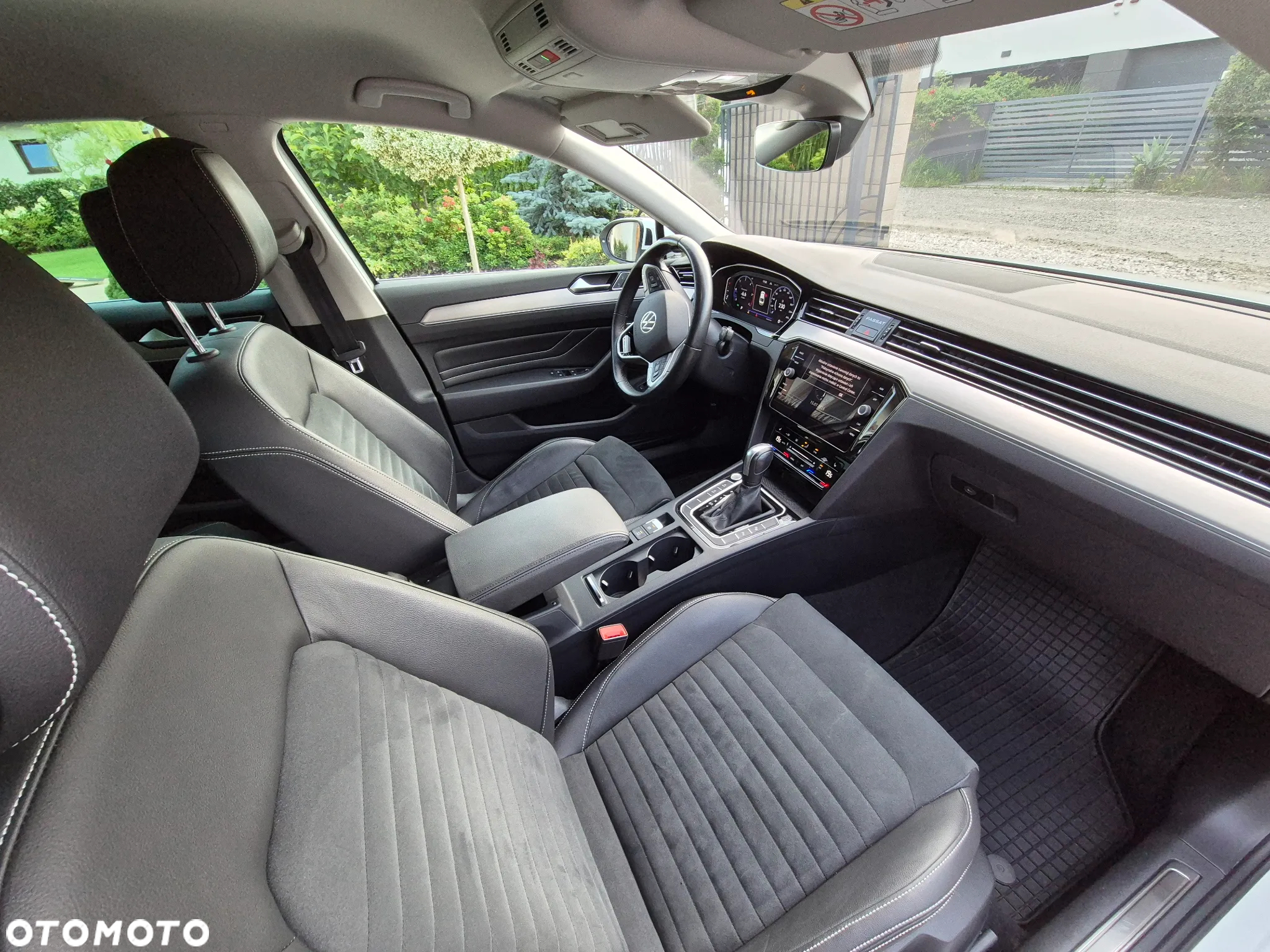 Volkswagen Passat 2.0 TDI 4Mot Elegance DSG - 12