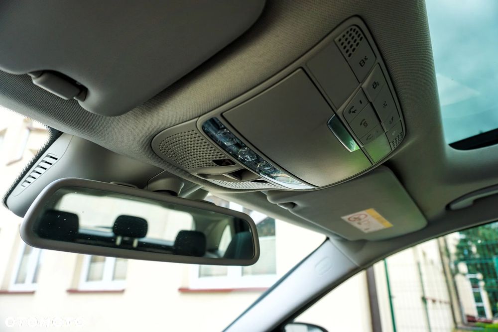 Mercedes-Benz Klasa C 200 7G-TRONIC Avantgarde - 26