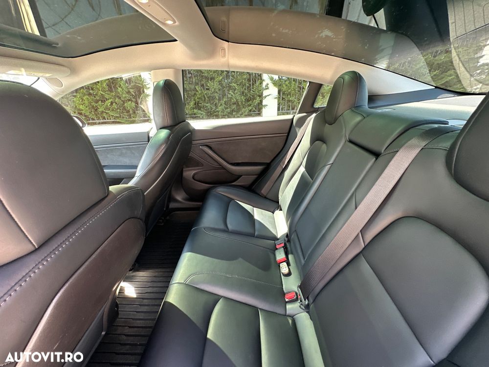 Tesla Model 3 - 18