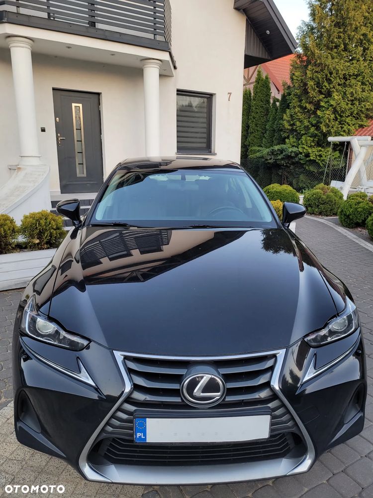 Lexus IS 200t / 300 Black - 2