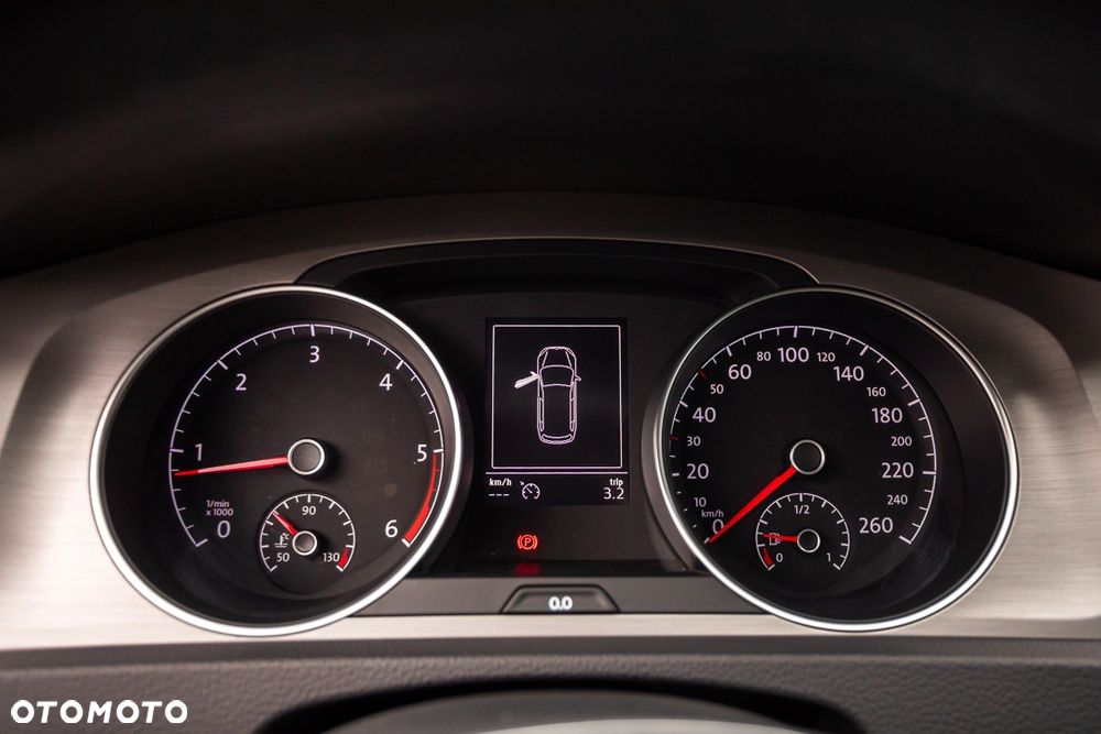 Volkswagen Golf Variant 2.0 TDI SCR DSG Comfortline - 31