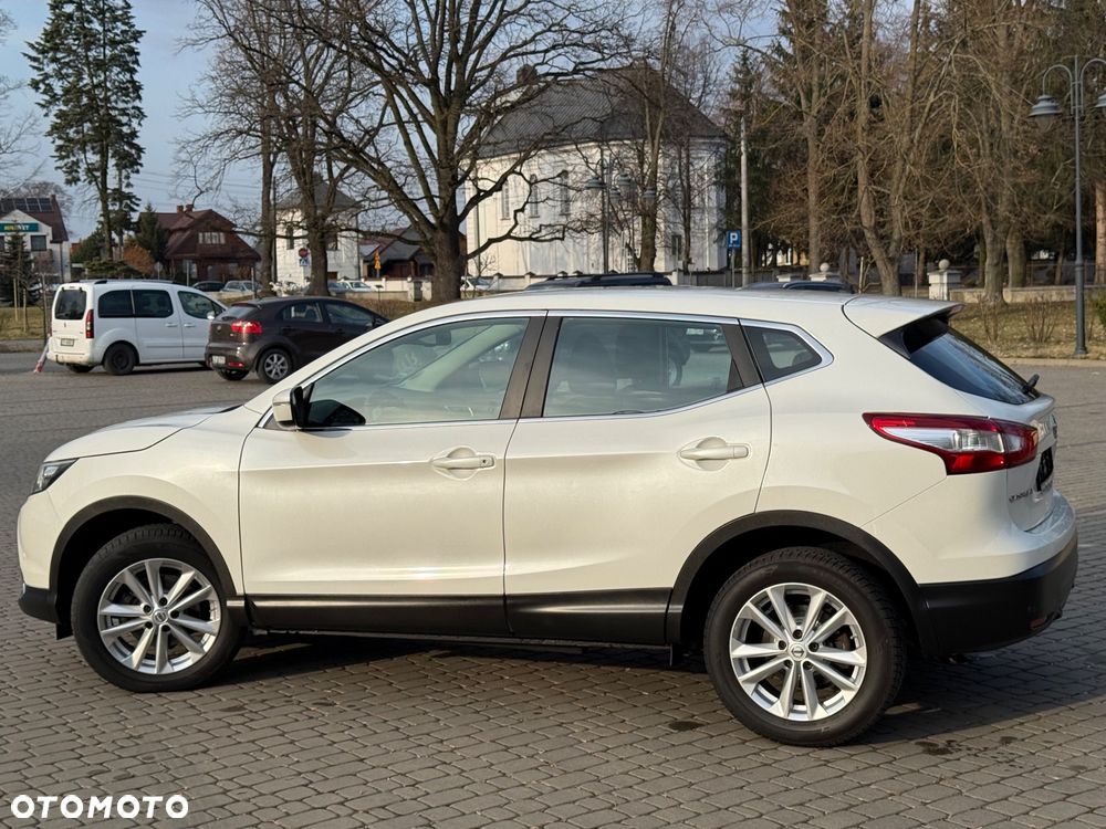 Nissan Qashqai 1.2 DIG-T N-Vision - 19