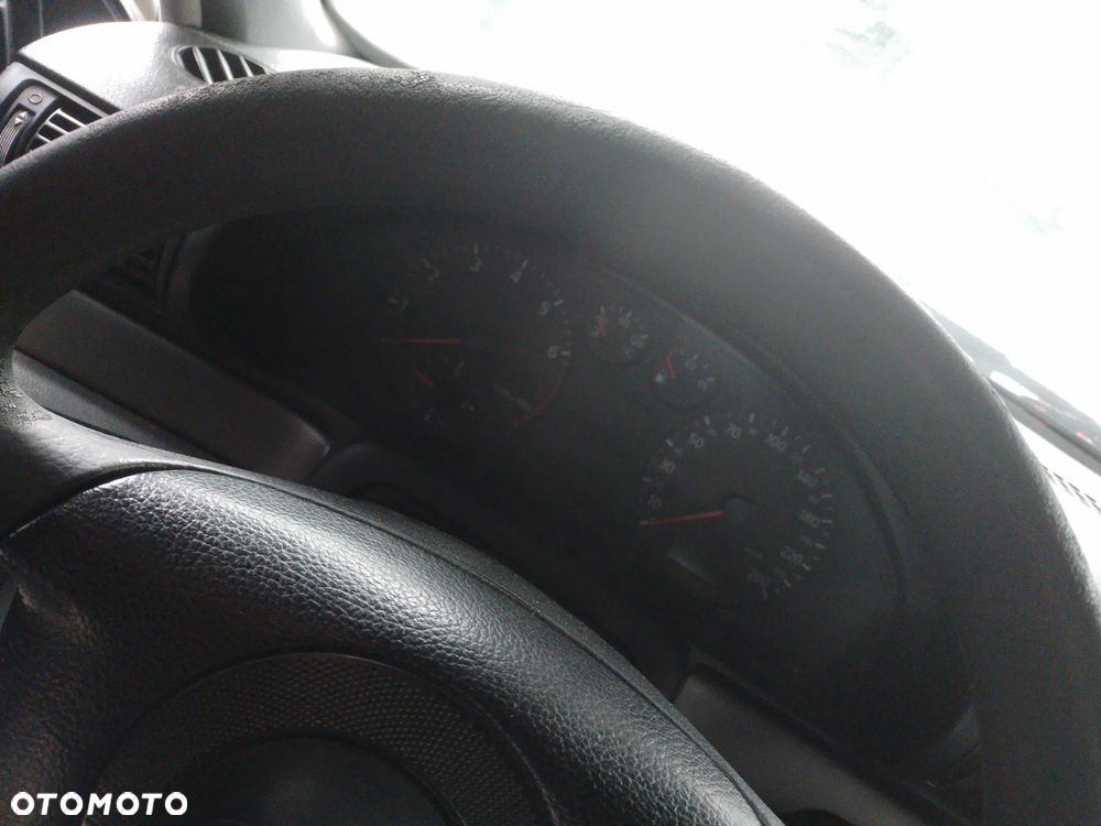 AUDI A4 B5 94-99  1.6 AHL   ZDERZAK TYŁ TYLNY   LY7M - 20