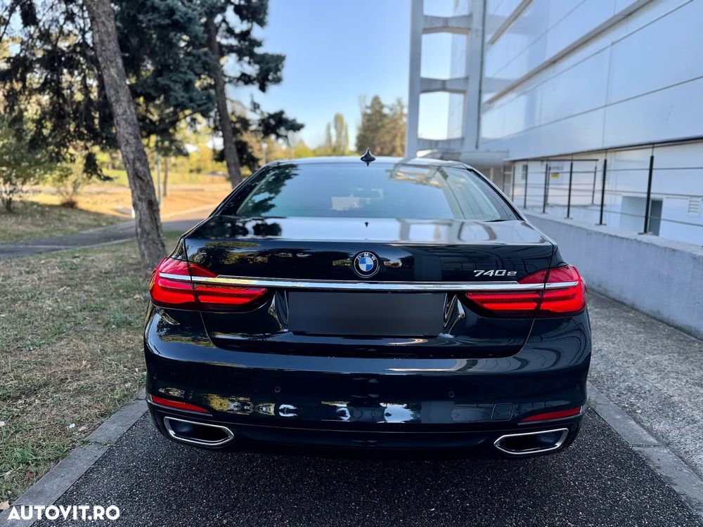 BMW Seria 7 740i Aut. - 3