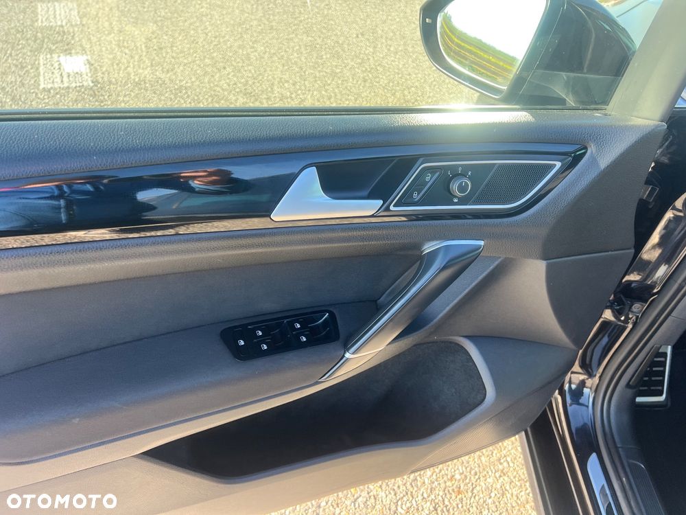 Volkswagen Golf Sportsvan 1.6 TDI SCR United - 25