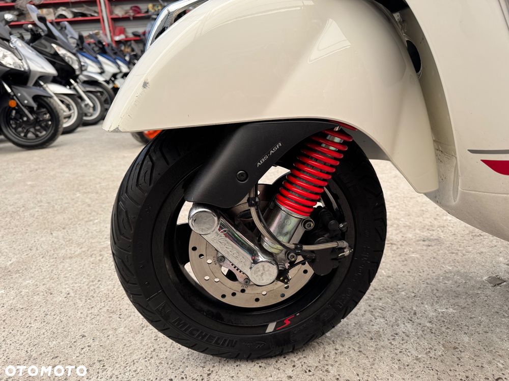Vespa GTS - 18