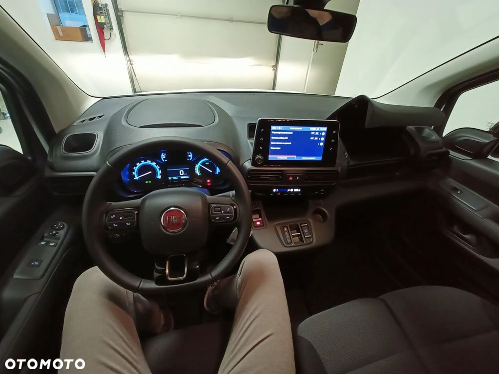 Fiat e Doblo L2 750kG, 136KM, akumulator 50 kWh - 24