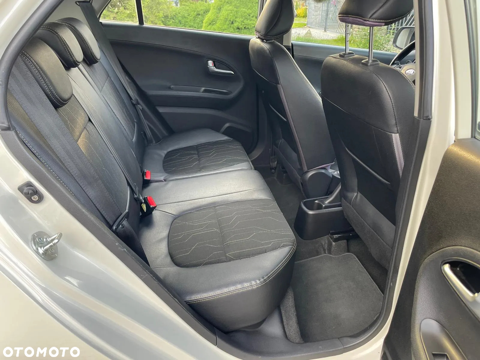 Kia Picanto 1.2 Fifa World Cup Edition - 7