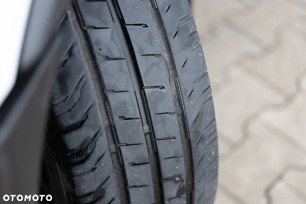 Iveco Daily 35S18 3.0D 180KM + pakiet LED - 27