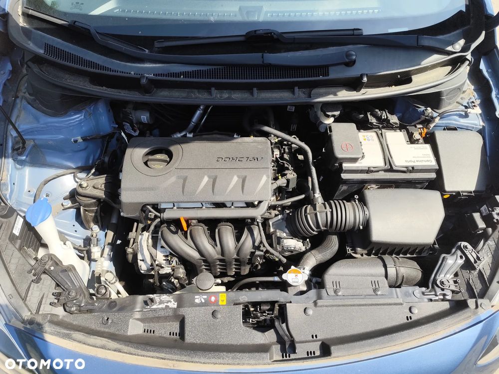 Hyundai i30 blue 1.4 YES Gold - 7