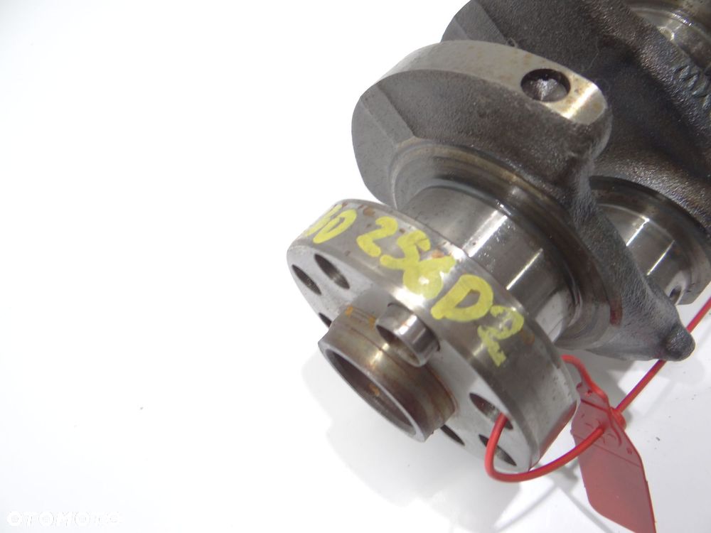 WAŁ KORBOWY BMW E60 525 D 7790913 177 KM - 2