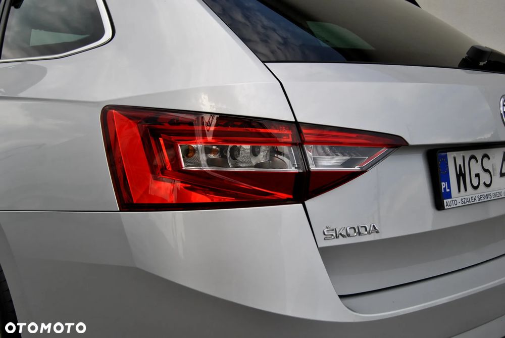 Skoda Superb 2.0 TDI 4x4 DSG Style - 13