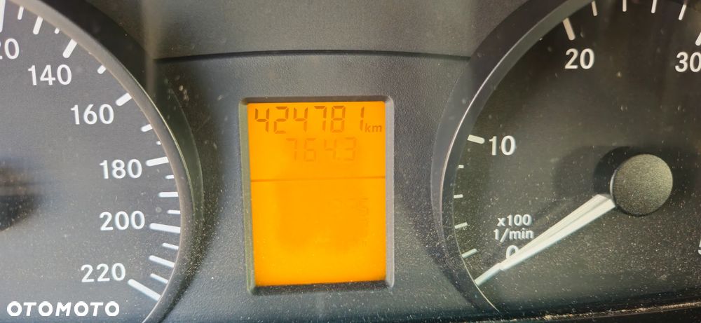 Mercedes-Benz Vito - 5
