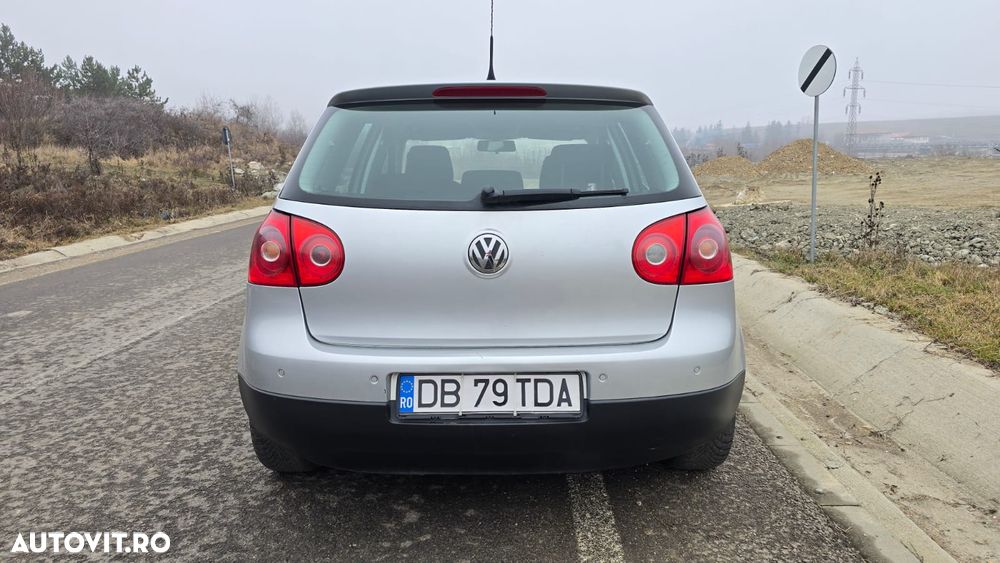Volkswagen Golf 1.6 Highline - 5