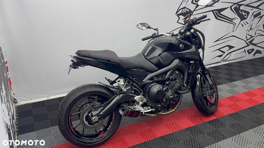 Yamaha MT - 3
