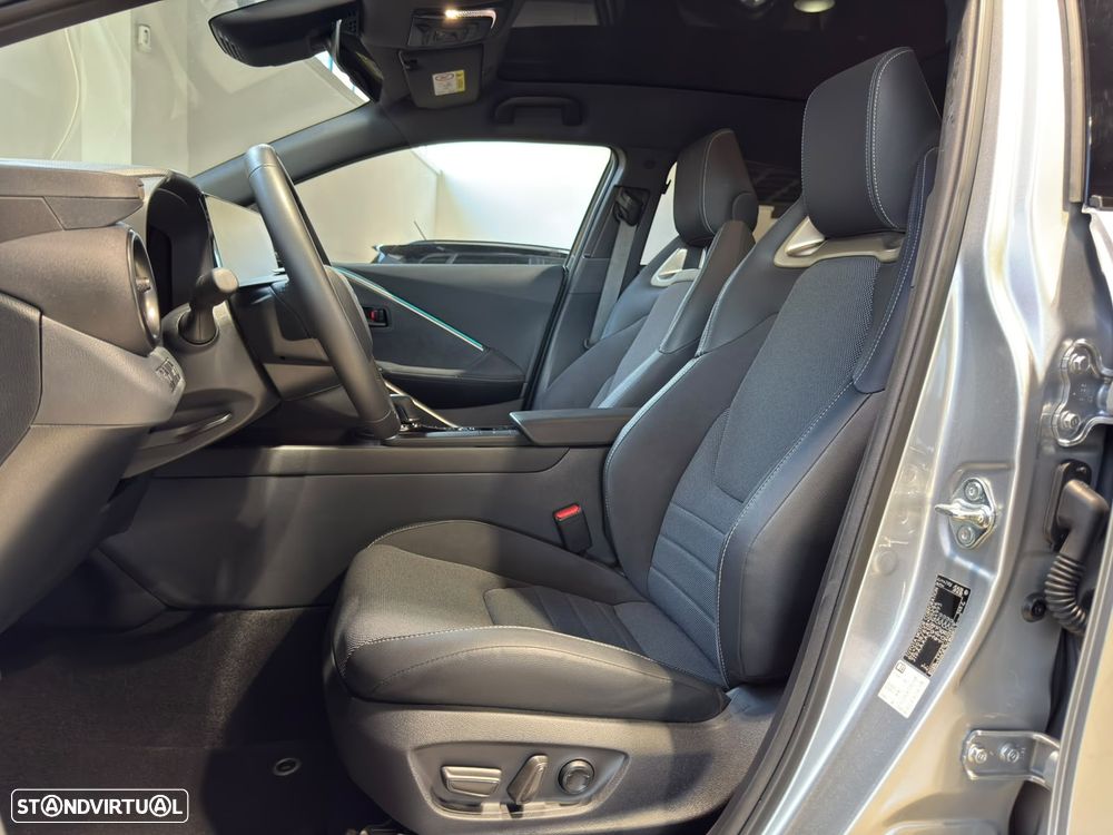 Toyota C-HR 1.8 Hybrid Square Collection - 13