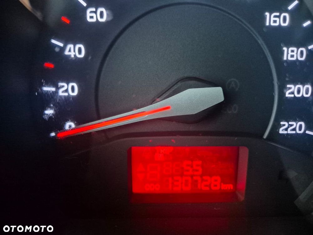 Kia Rio - 15