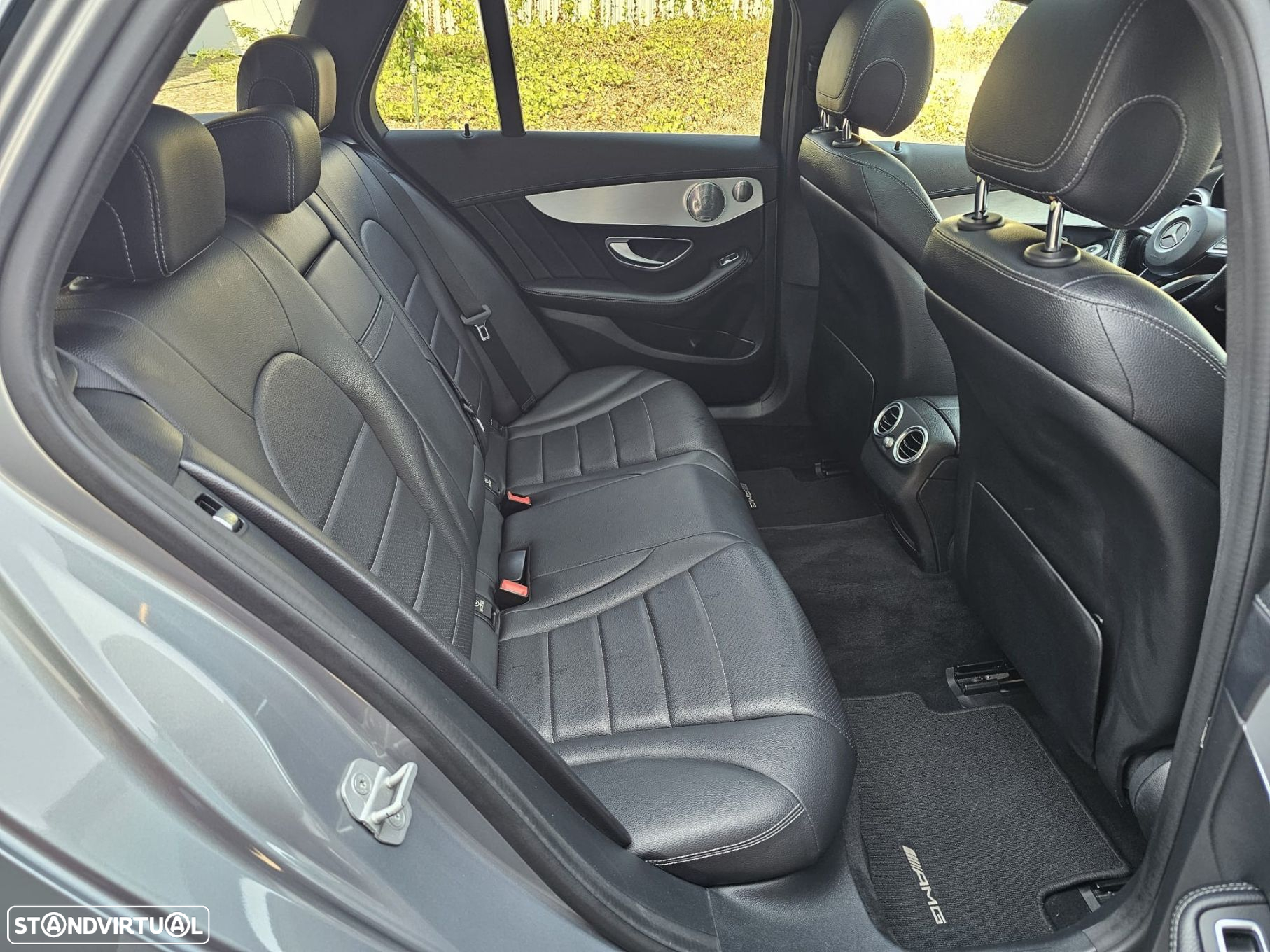 Mercedes-Benz C 300 BlueTEC Hybrid AMG Line - 14