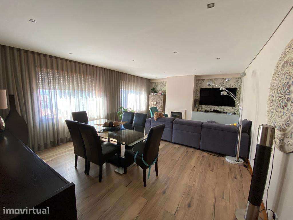 Apartamento T3 com 2 duas frentes C/Novo - Grande imagem: 3/20