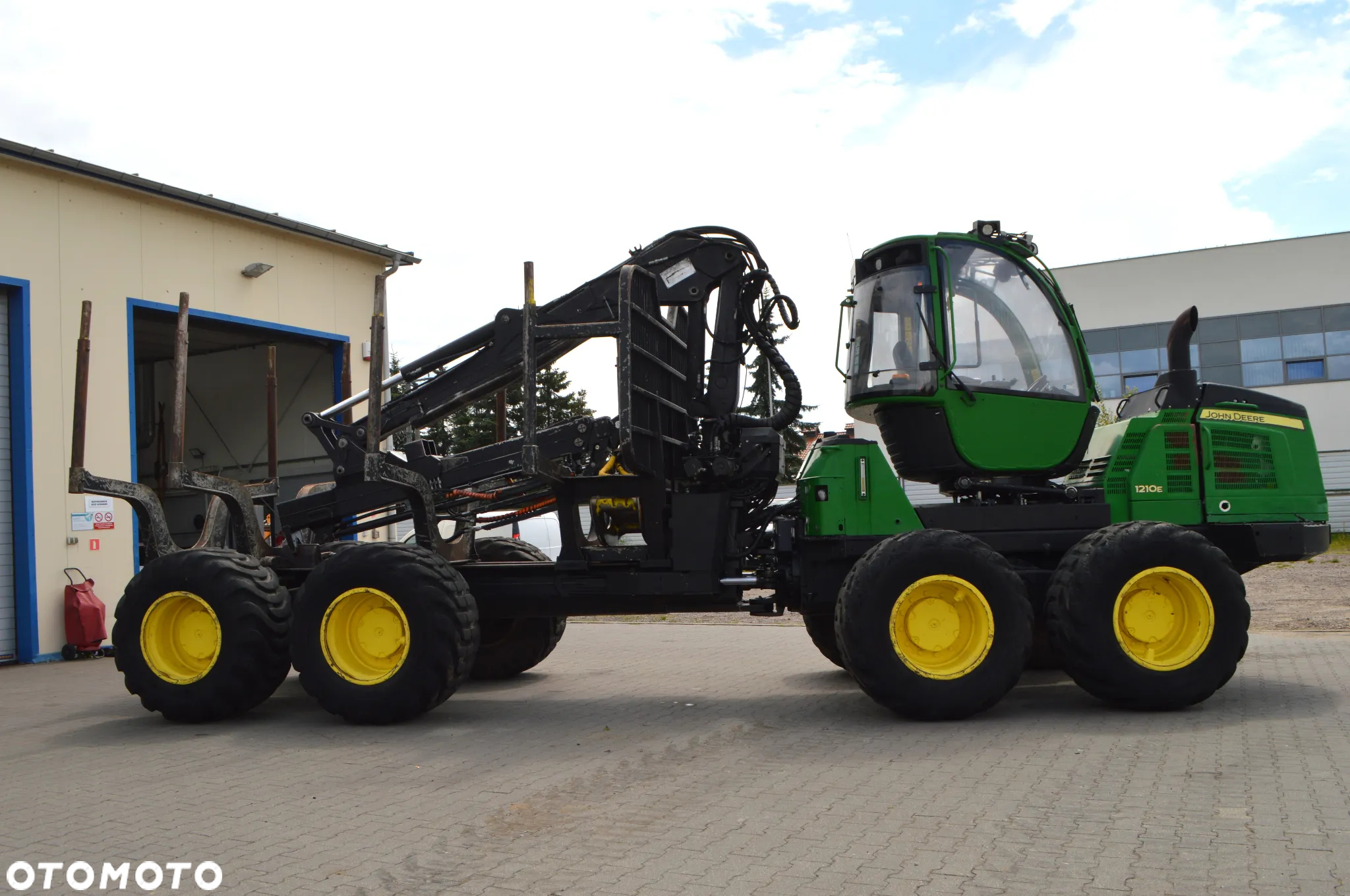John Deere 1210E - 7