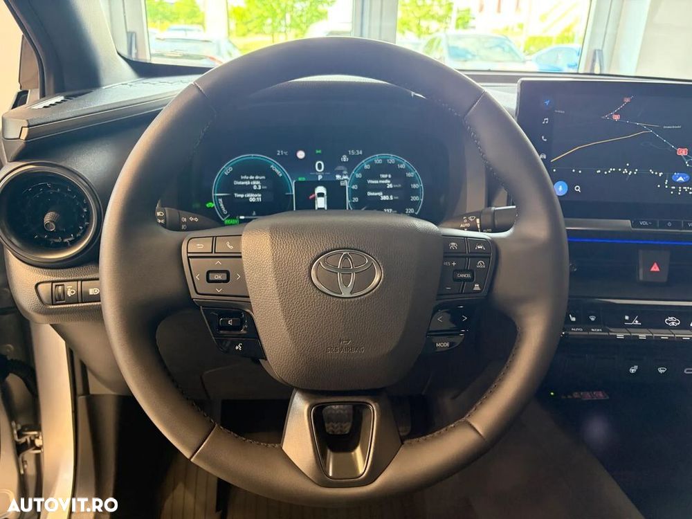 TOYOTA C-HR 2025 — imagine 17