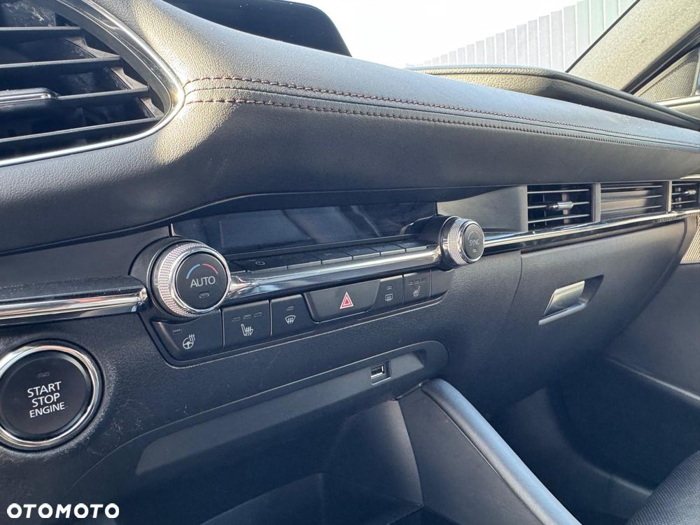 Mazda 3 SKYACTIV-X 2.0 M-Hybrid Edition 100 - 22