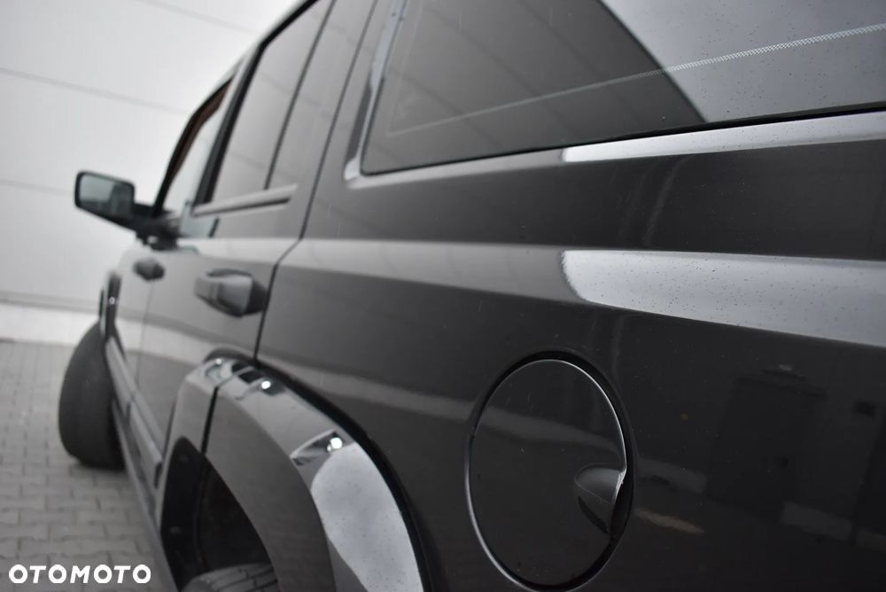 Jeep Commander - 39