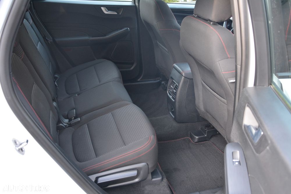 Ford Kuga 2.5 Duratec FHEV ST-LINE - 14