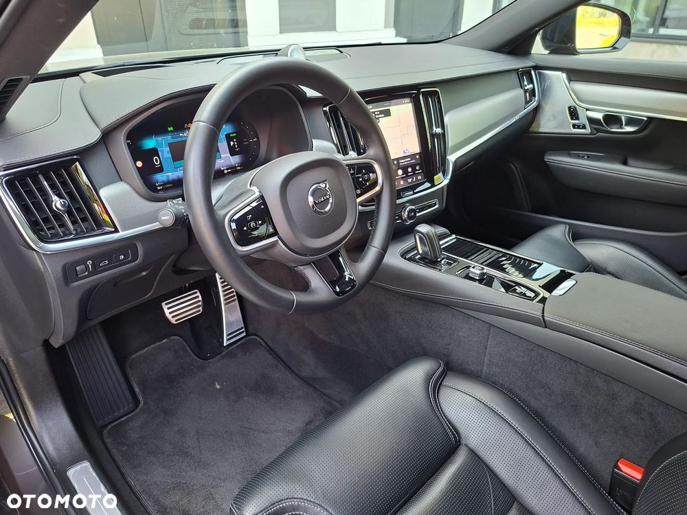 Volvo V90 T8 AWD Plug-In Hybrid R-Design - 9