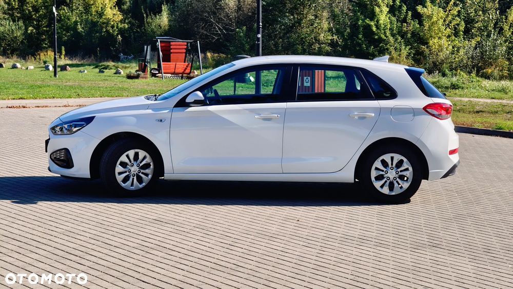 Hyundai i30 1.5 DPI Modern - 9