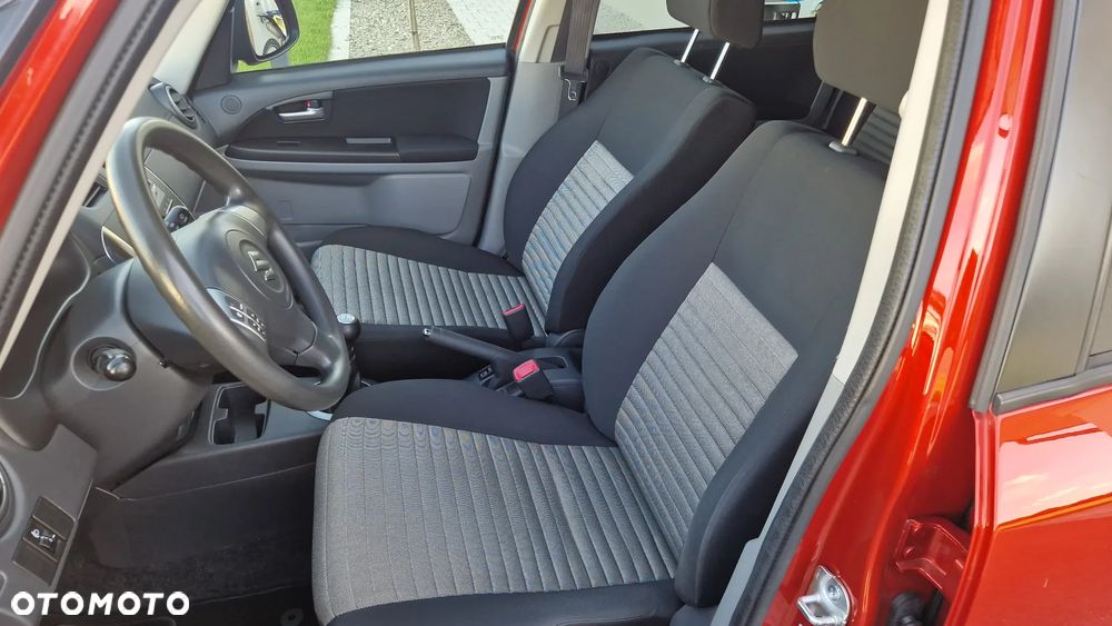 Suzuki SX4 1.6 VVT 4x4 Comfort - 12