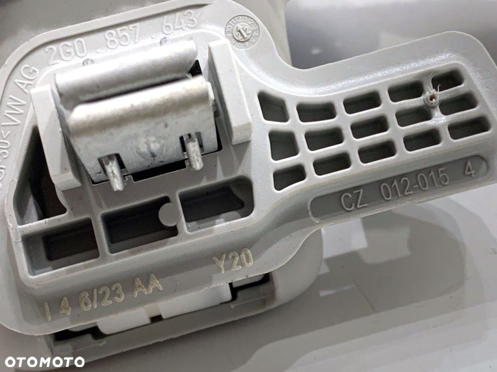 RĄCZKA PODSUFITKI  SEAT ATECA (KH7, KHP) 2016 - 2022 1.5 TSI 110 kW [150 KM] benzyna 2018 - 2022 - 5