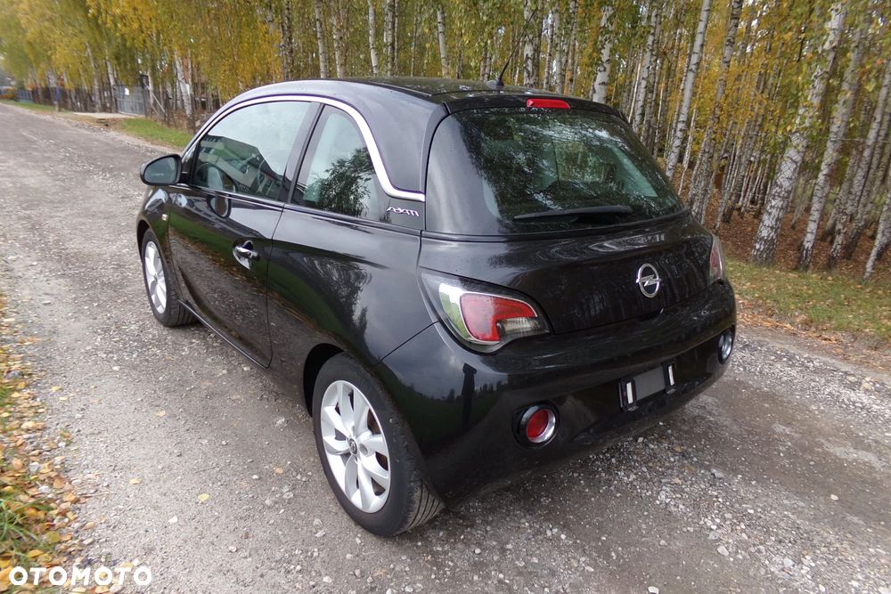 Opel Adam 1.2 - 12
