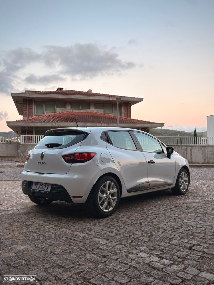 Renault Clio - 5