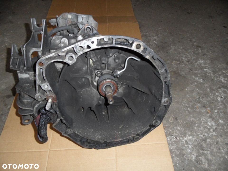 SKRZYNIA BIEGOW SCENIC II 1.9 DCI 200370824 NDO 002 - 1