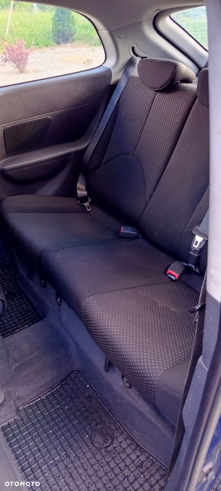 Hyundai Accent 1.4 Comfort - 9