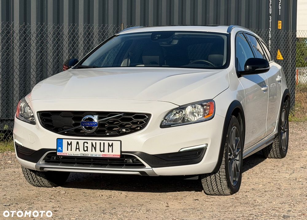 Volvo V60 Cross Country T5 AWD Geartronic Summum - 23