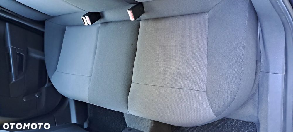 Opel Astra 1.6 - 17
